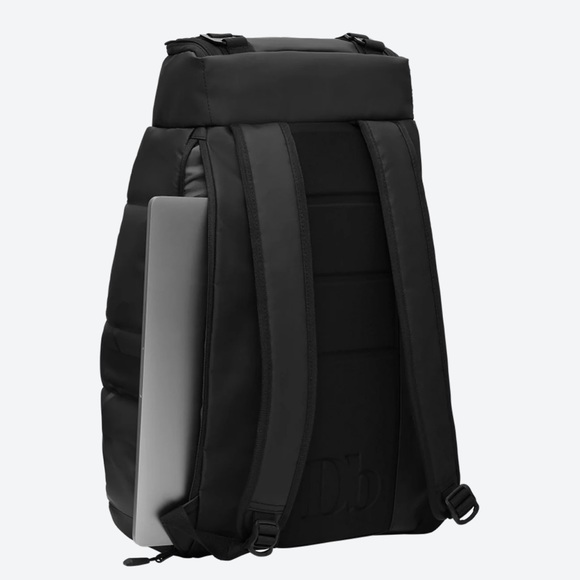 Db Hugger Backpack 30L Capacity - Picture 4 of 6